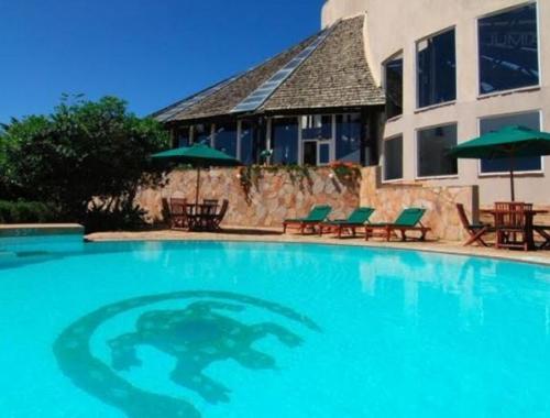 3 Days Mpata Safari Club Flying Safari | Luxury Masai Mara Fly-In